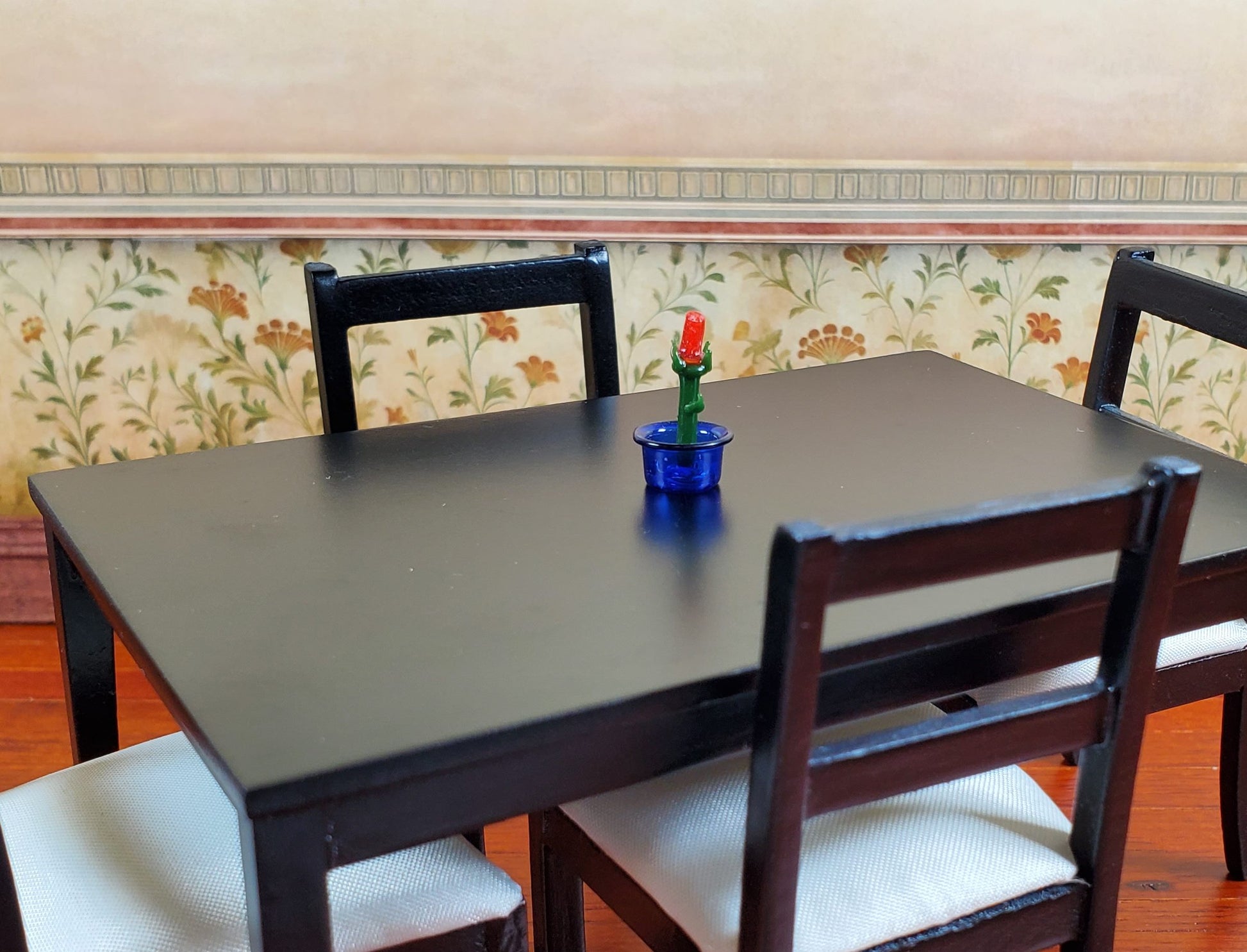 Dollhouse Small Glass Rose Centerpiece Sculpture 1:12 Scale Miniature