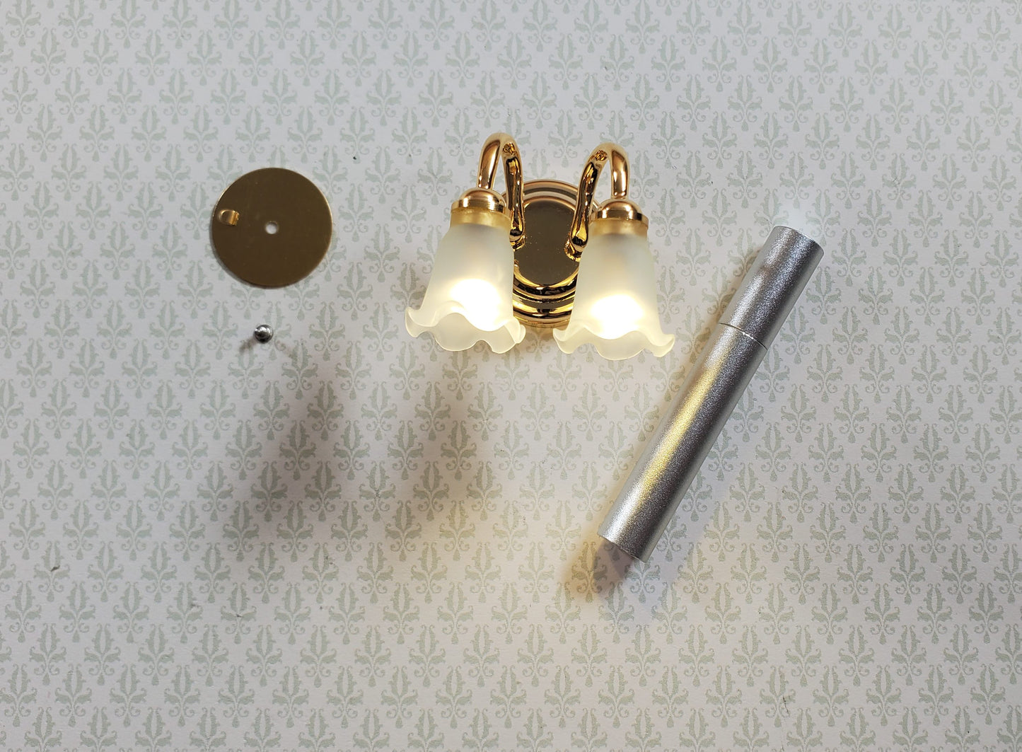 Dollhouse Wall Sconce Frosted Flower Shades Wand Light 1:12 Miniature Battery