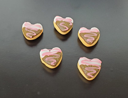 Dollhouse Heart Donuts Pastries x5 1:12 Scale Miniature Food Dessert Bakery
