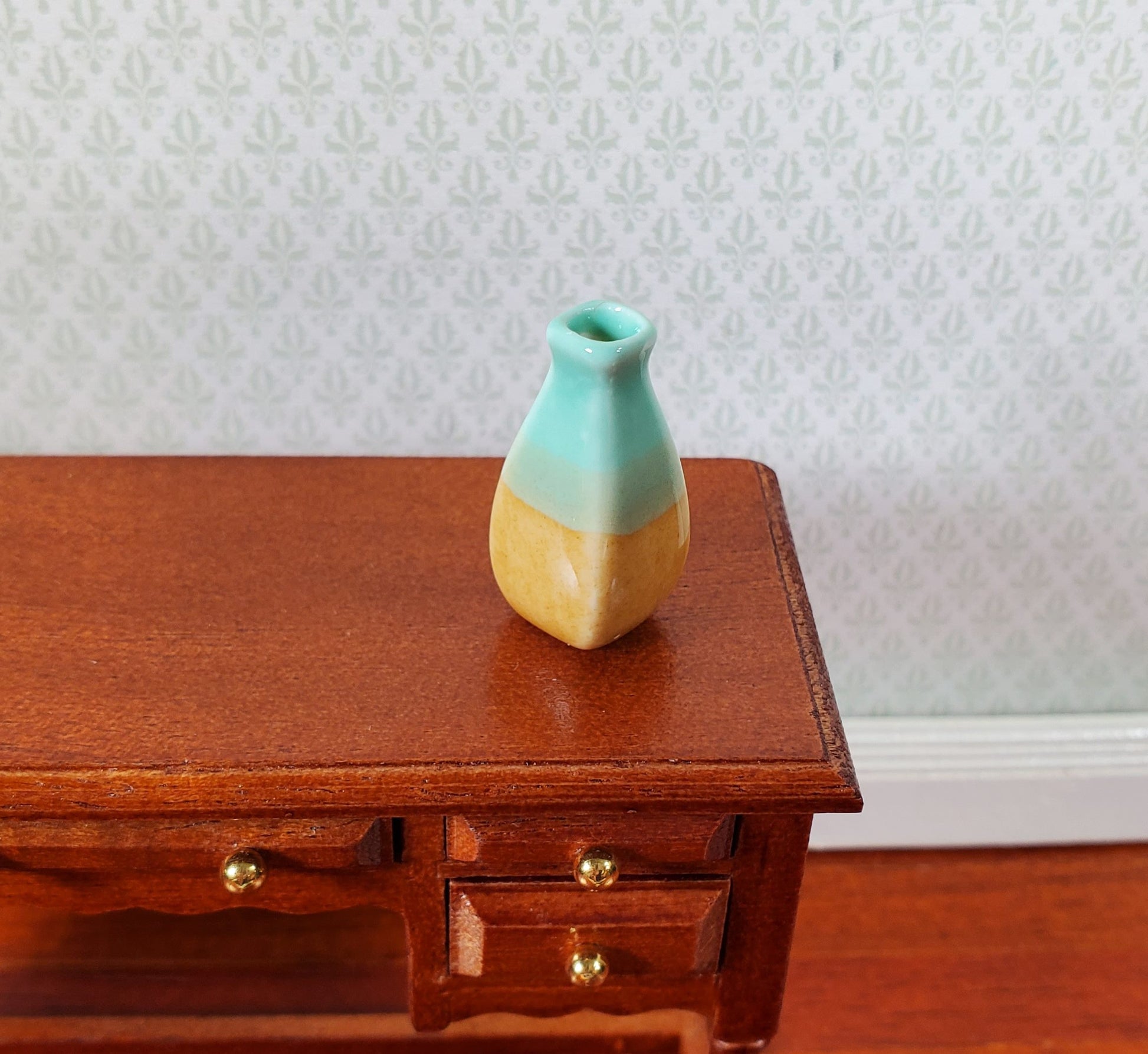 Dollhouse Green and Beige Square Ceramic Jar or Vase 1:12 Scale Miniature