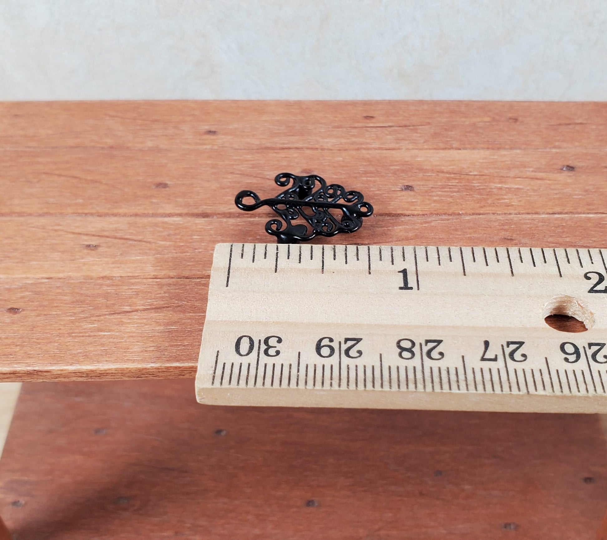 Dollhouse Trivet Hot Plate Black Scrolled Metal 1:12 Scale Miniature Kitchen