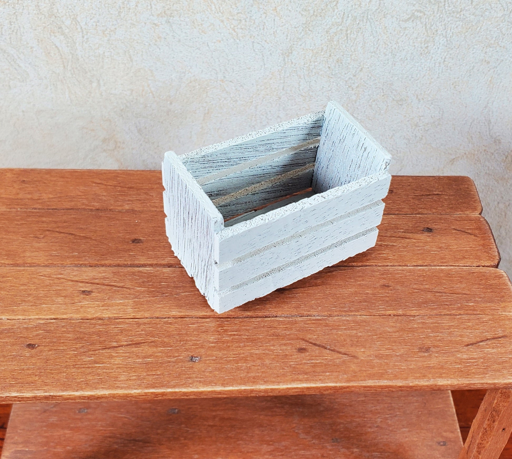 Dollhouse Tall Whitewashed Wood Produce Crate 1:12 Scale Dollhouse Miniature