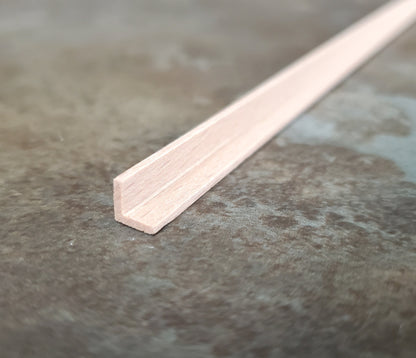 Dollhouse Corner Angle Trim Molding 1/4" x 1/4" x 18" long 1:12 Scale CLA77507