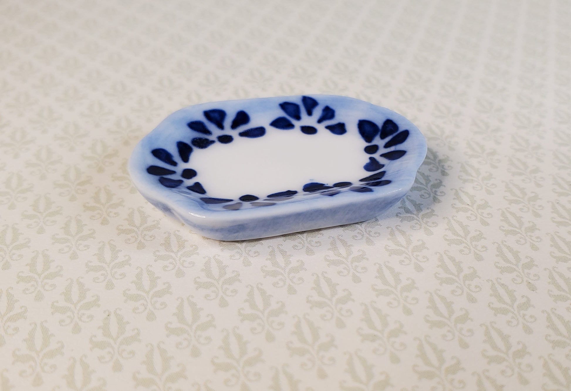 Dollhouse Small Blue Patterned Ceramic Platter 1:12 Scale Miniature