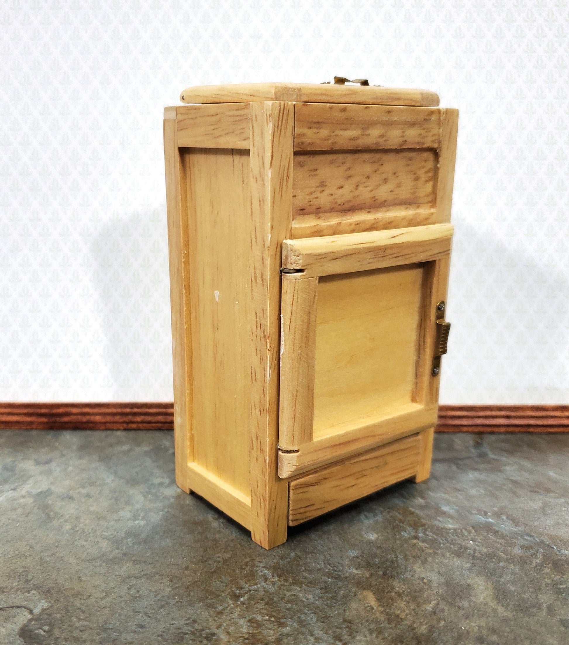 Dollhouse Ice Box Fridge Light Oak Finish 1:12 Scale Miniature Wood Kitchen