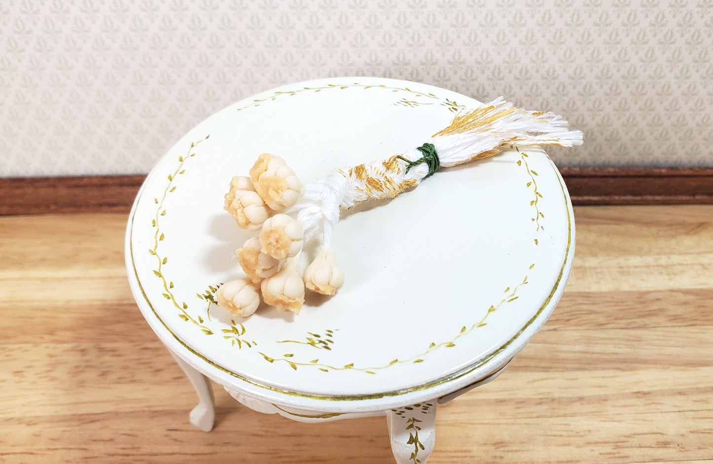 Dollhouse String of Garlic 1:12 Scale Miniature Food Kitchen Grocery