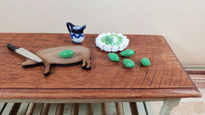 Dollhouse Green Limes Set of 5 1:12 Scale Miniatures Kitchen Food