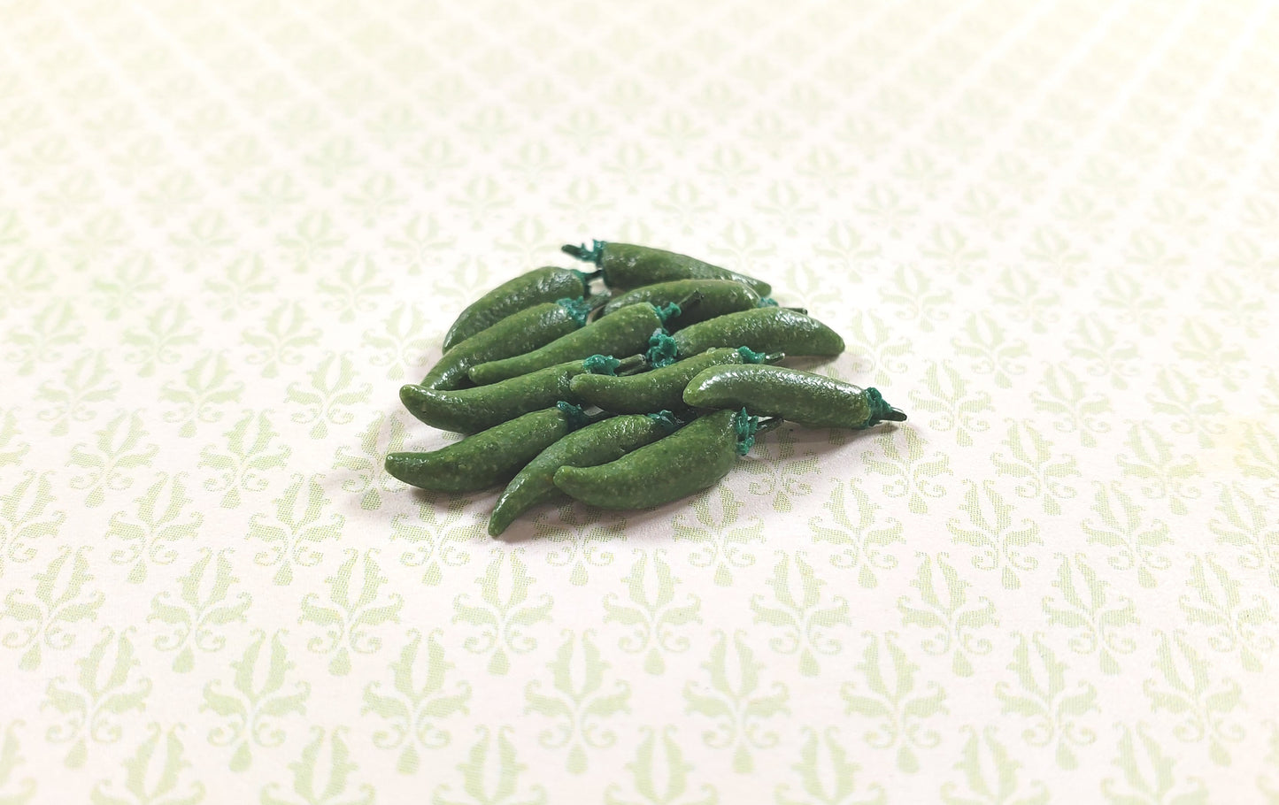 Dollhouse Green Chili Peppers Set of 12 1:12 Scale Miniature Food Kitchen Grocer
