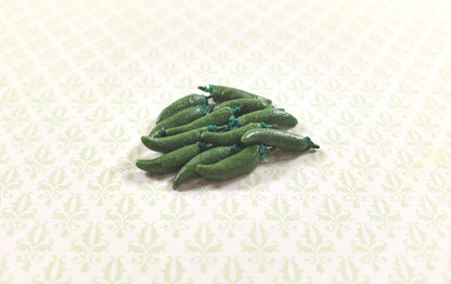 Dollhouse Green Chili Peppers Set of 12 1:12 Scale Miniature Food Kitchen Grocer