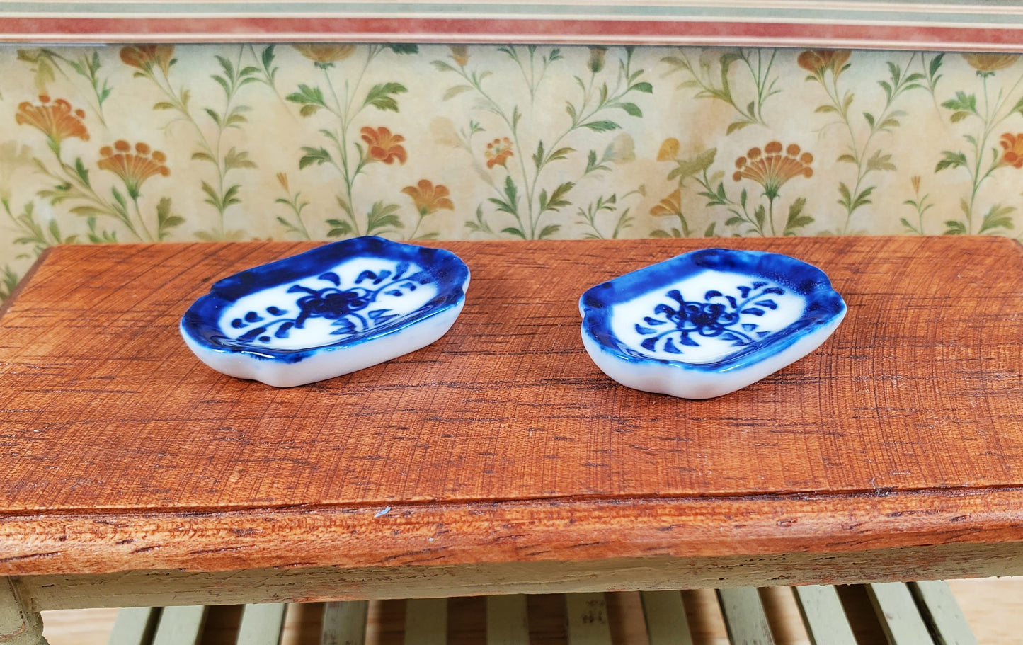 Dollhouse Ceramic Platters x2 Blue & White Design 1:12 Scale Miniature Dish