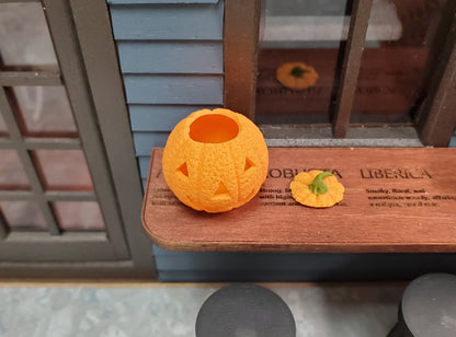 Dollhouse Jack O Lantern Pumpkin Halloween Hollow 1:12 Scale Miniature