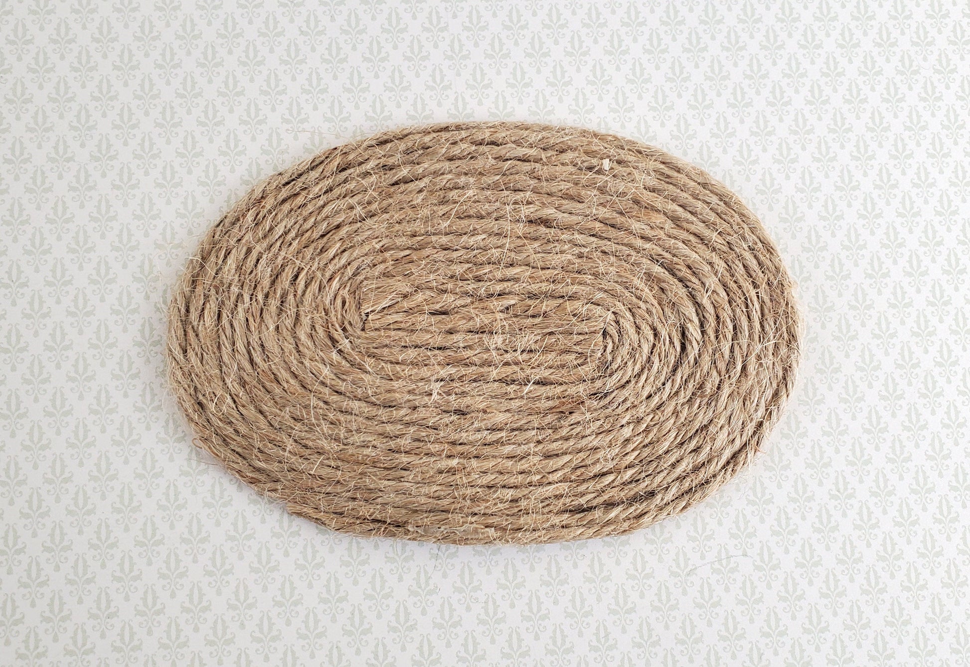 Dollhouse Miniature Oval Rush Mat Jute Twine Rug Small 1:12 Scale