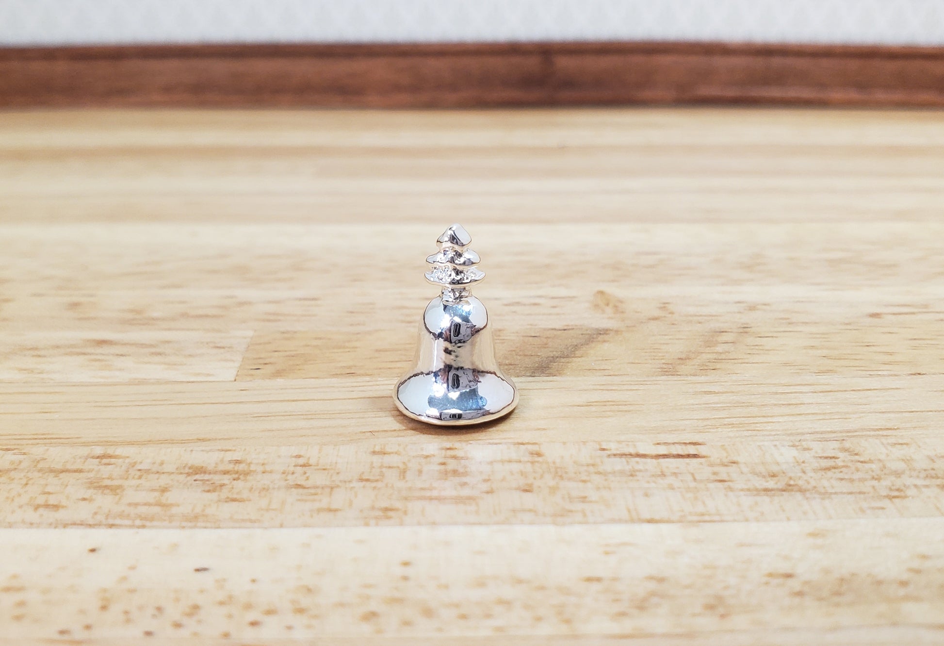 Dollhouse Large Silver Christmas Bell 1:12 Scale Miniature