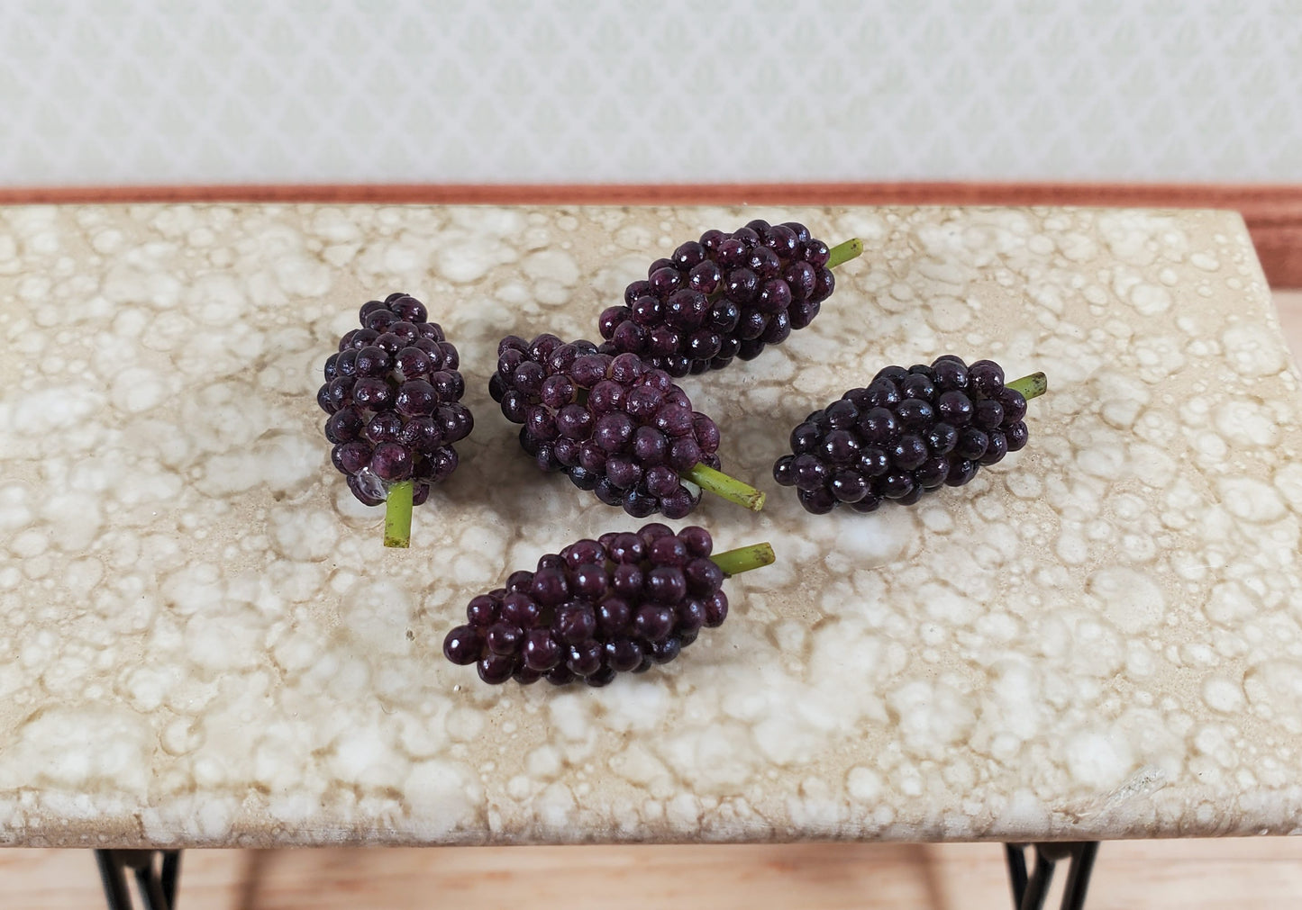 Dollhouse Purple Grapes 5 Bunches 1:12 Scale Miniature Fruit Food