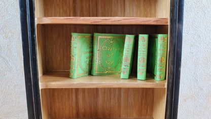 Dollhouse Book Set x5 The Wizard of Oz L Frank Baum 1:12 Scale (blank inside)
