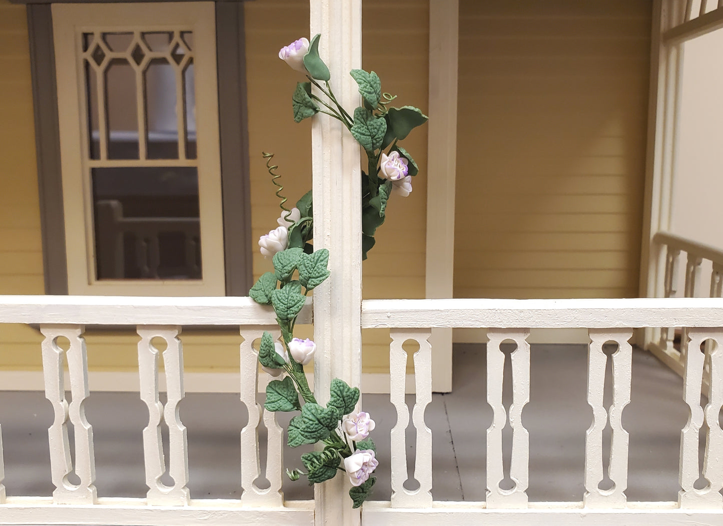 Dollhouse Trailing Purple 2 Tone Camelia Vine 1:12 Scale Miniature Garden Flower