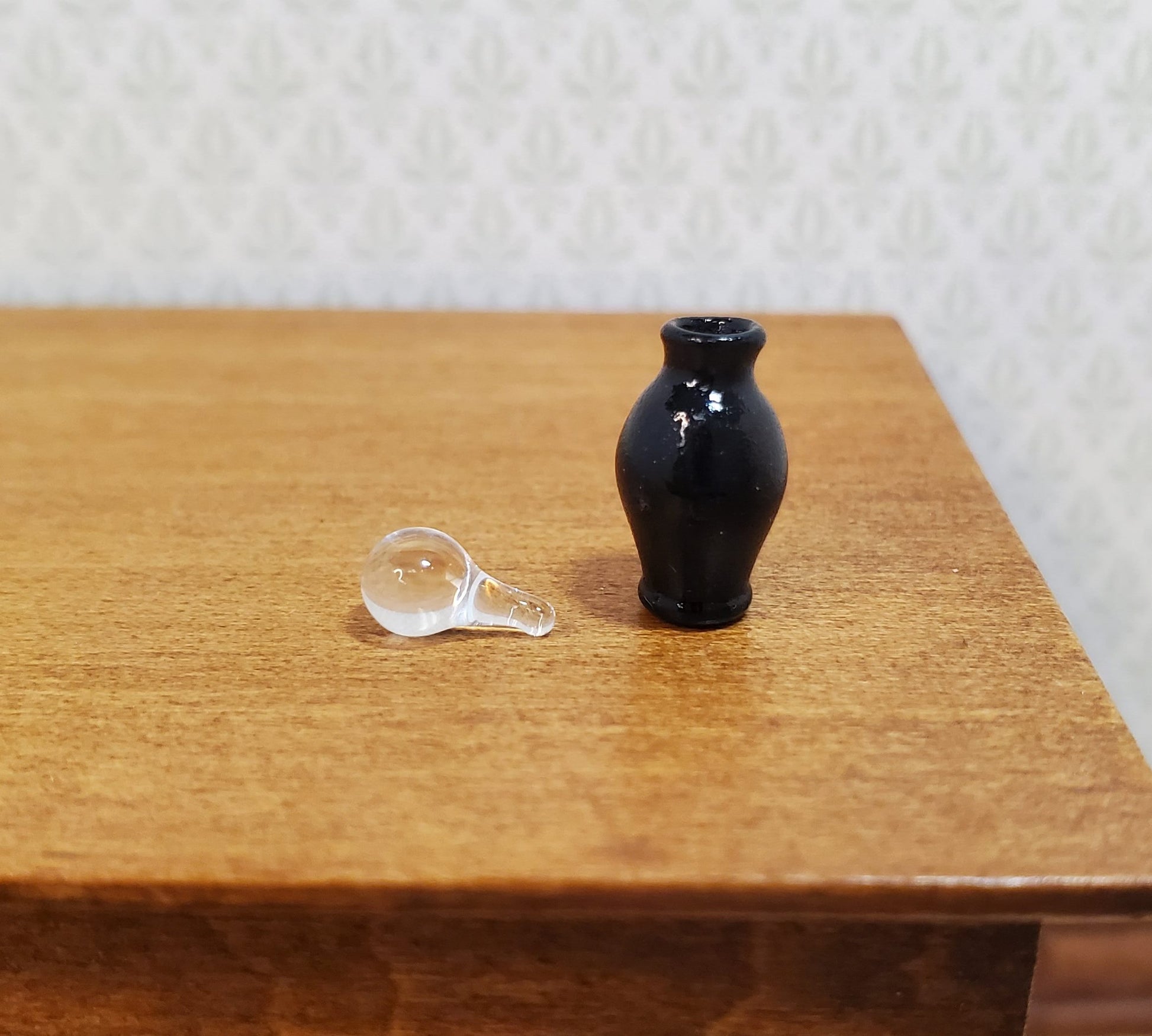 Dollhouse Black Small Elegant Jar with Stopper 1:12 Scale Miniature