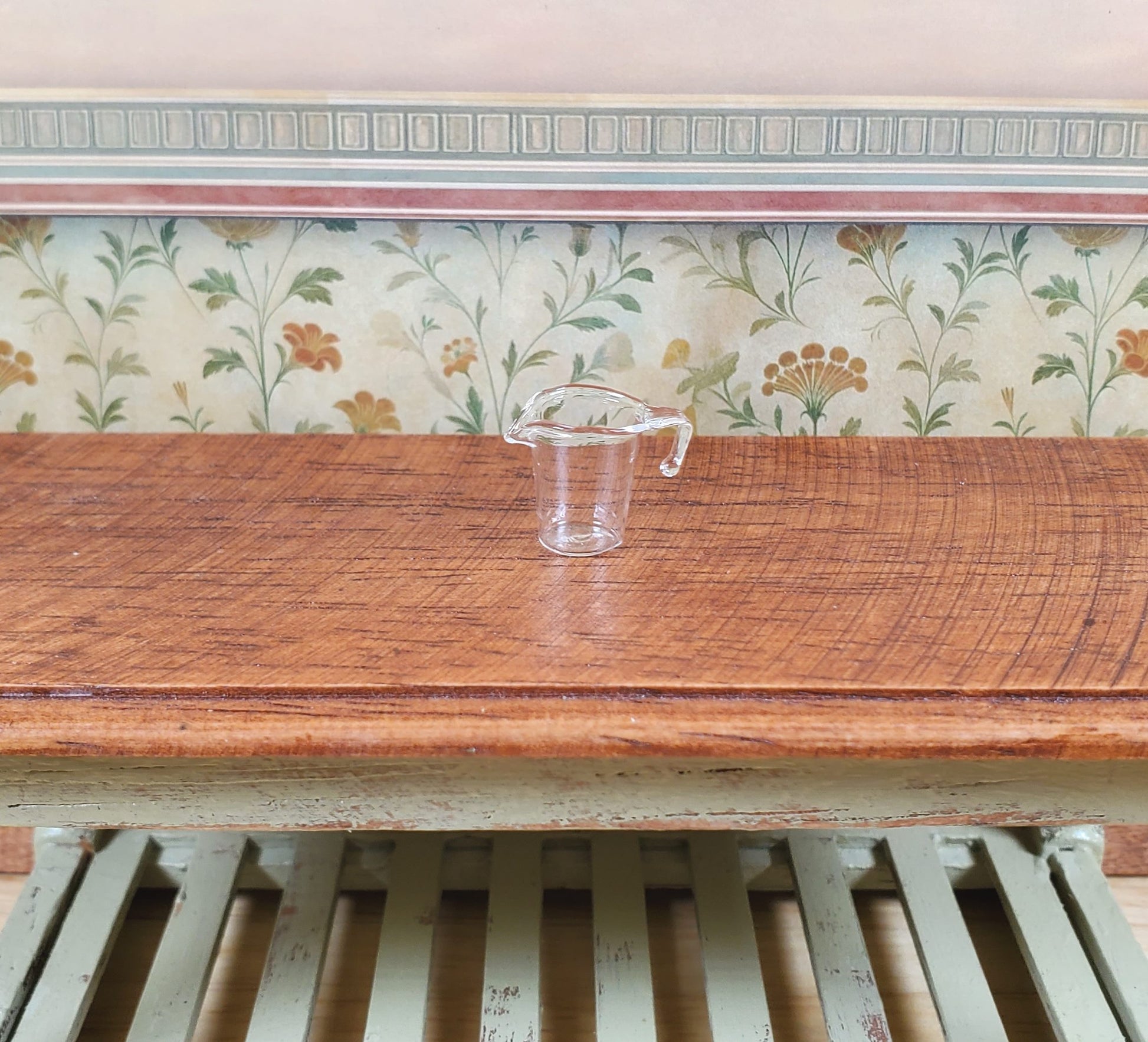 Dollhouse Clear Glass Measuring Cup 1:12 Scale Miniature