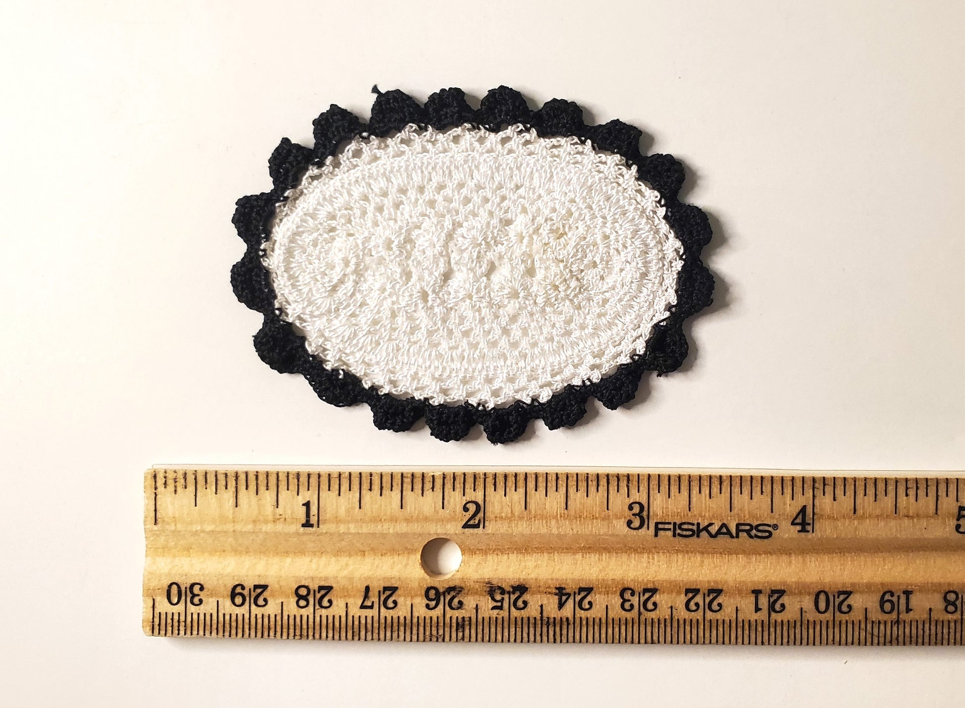 Dollhouse Hand Crocheted Oval Doily White with Black Trim 1:12 Scale Miniature