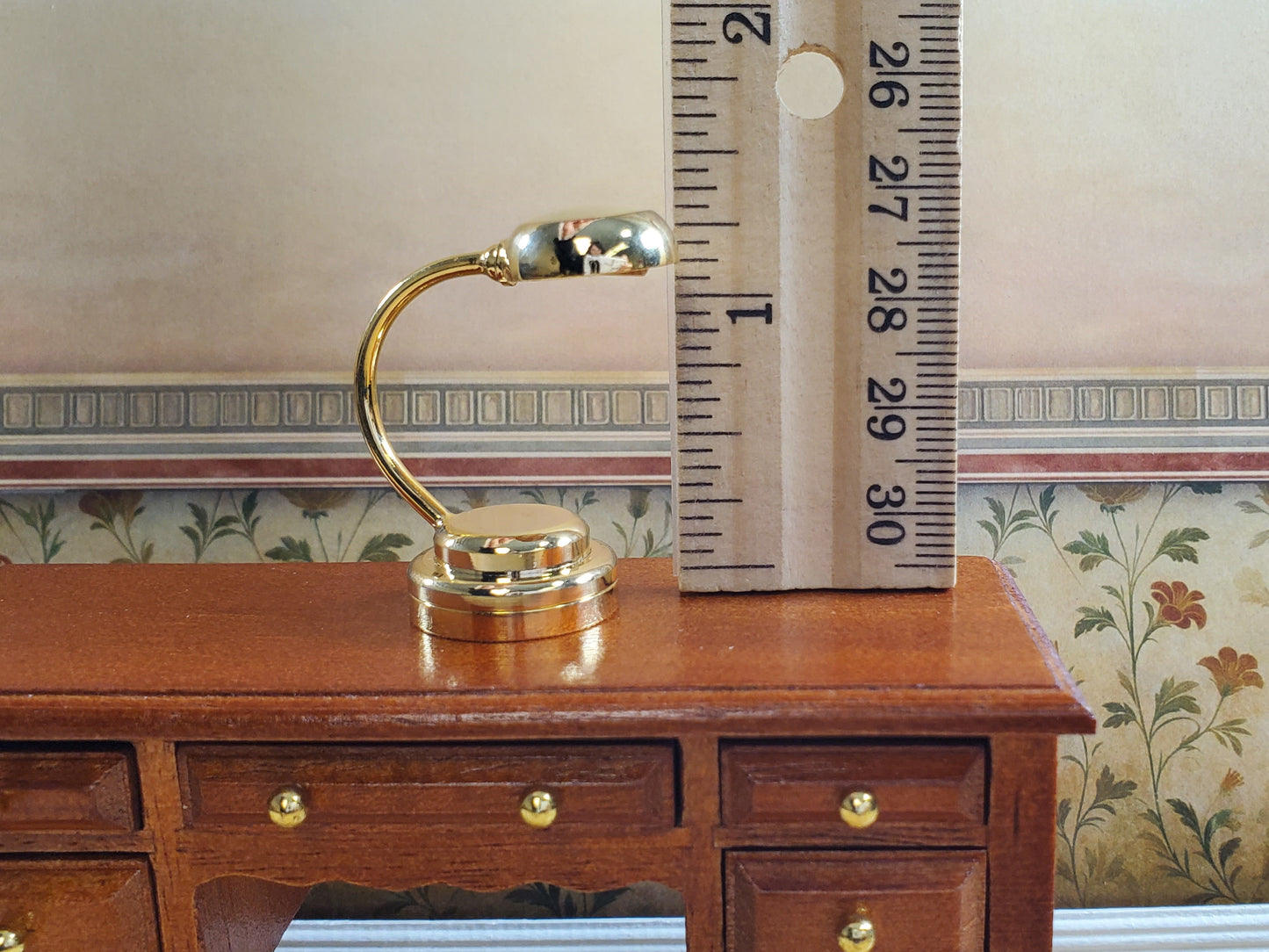 Dollhouse Battery Light with Wand Gold Desk Lamp 1:12 Scale Miniature Light