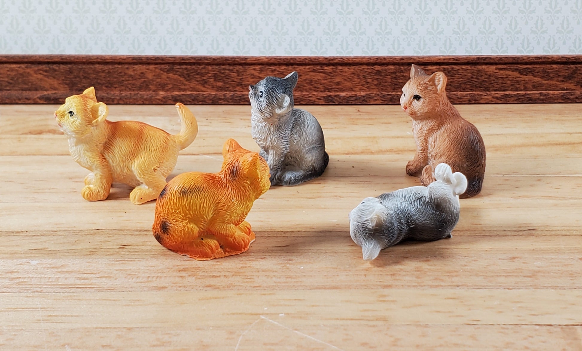5 Dollhouse Cats Orange Gray Brown Kittens 1:12 Scale Miniature Pets Animals