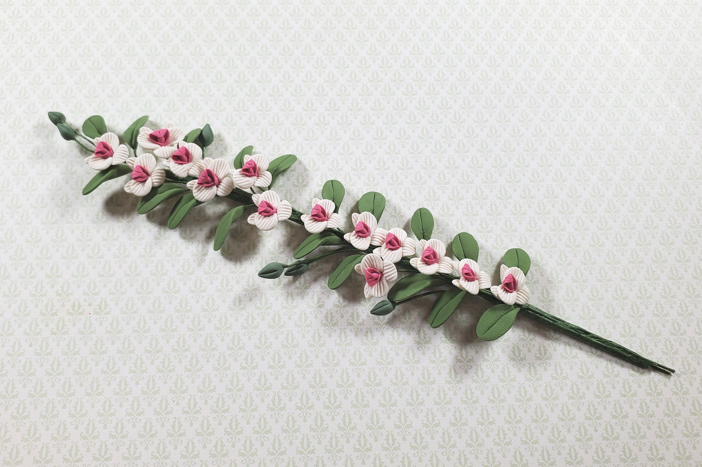 Dollhouse Pink and White Flower Vine 1:12 Scale Miniature Garden Plants Flowers