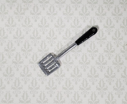 Dollhouse Kitchen Spatula Painted Metal 1:12 Scale Miniature Decor