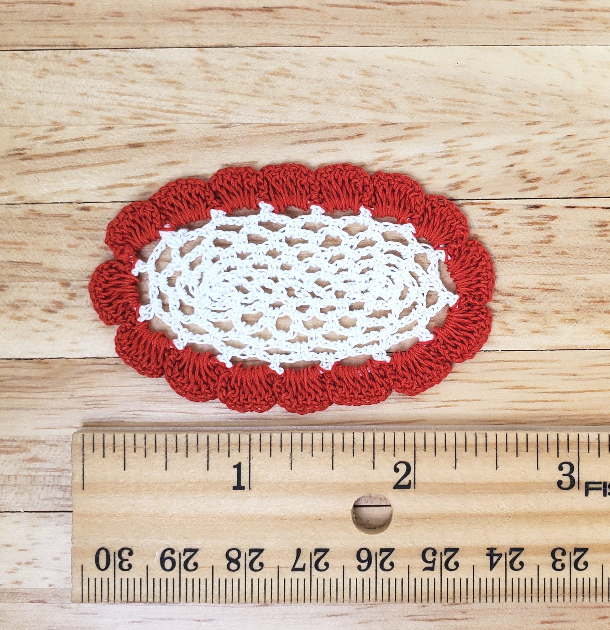 Dollhouse Hand Crocheted Oval Doily White with Red Trim 1:12 Scale Miniature