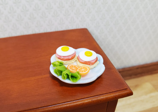 Dollhouse Fried Eggs on Ham & Muffin on a Ceramic Plate 1:12 Scale Miniature