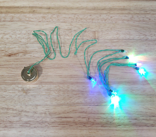 Dollhouse Colored Flashing Christmas Lights Battery Operated Green Wire 8 Bulbs