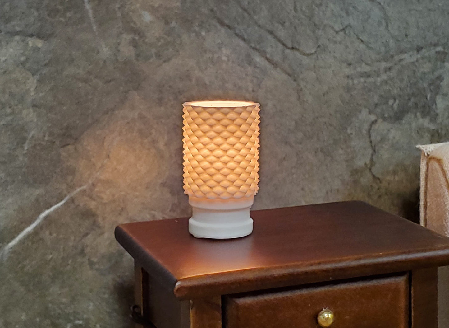 Dollhouse Modern Table Lamp White Cylinder 1:12 Scale Miniature 12 volt w/ Plug