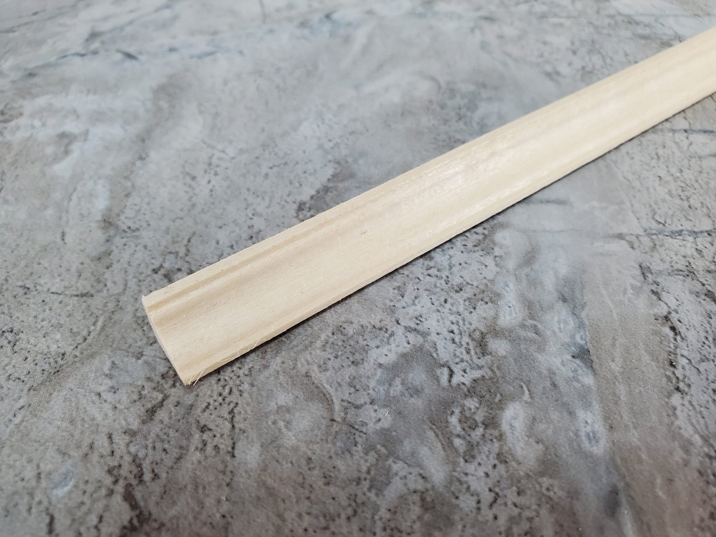 Dollhouse Crown Molding Ceiling Trim 3/8" wide x 18" long for Miniatures TC1008