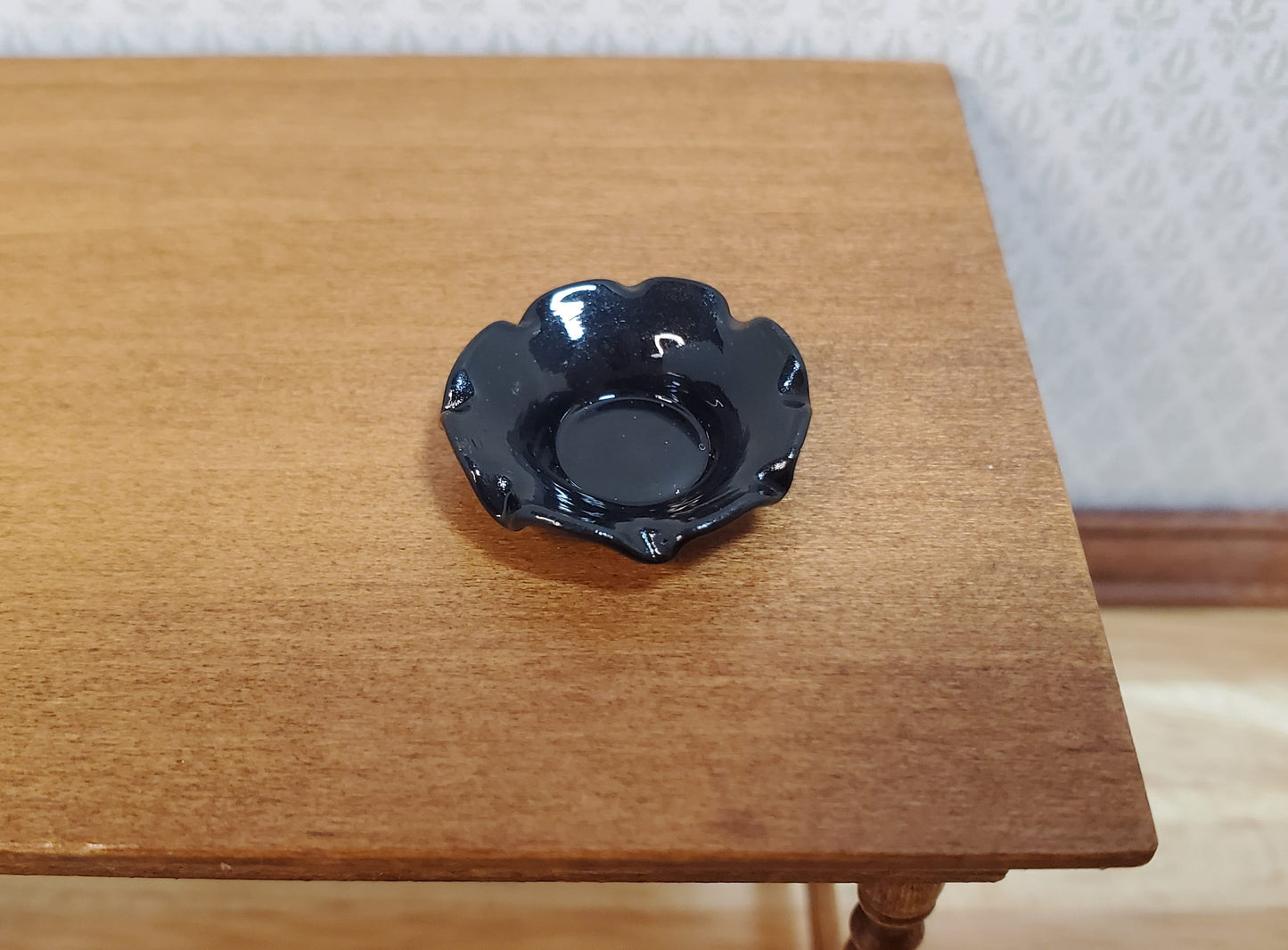 Dollhouse Black Decorative Bowl Curvy Sides 1:12 Scale Miniature