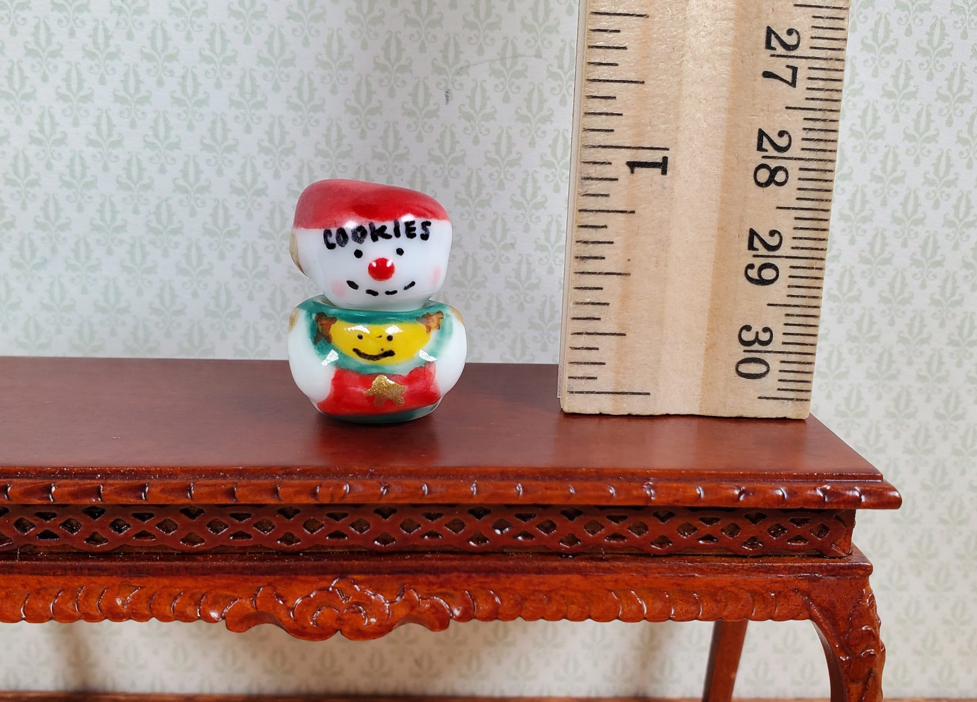 Dollhouse Ceramic Snowman Cookie Jar 1:12 Scale Miniature Dish