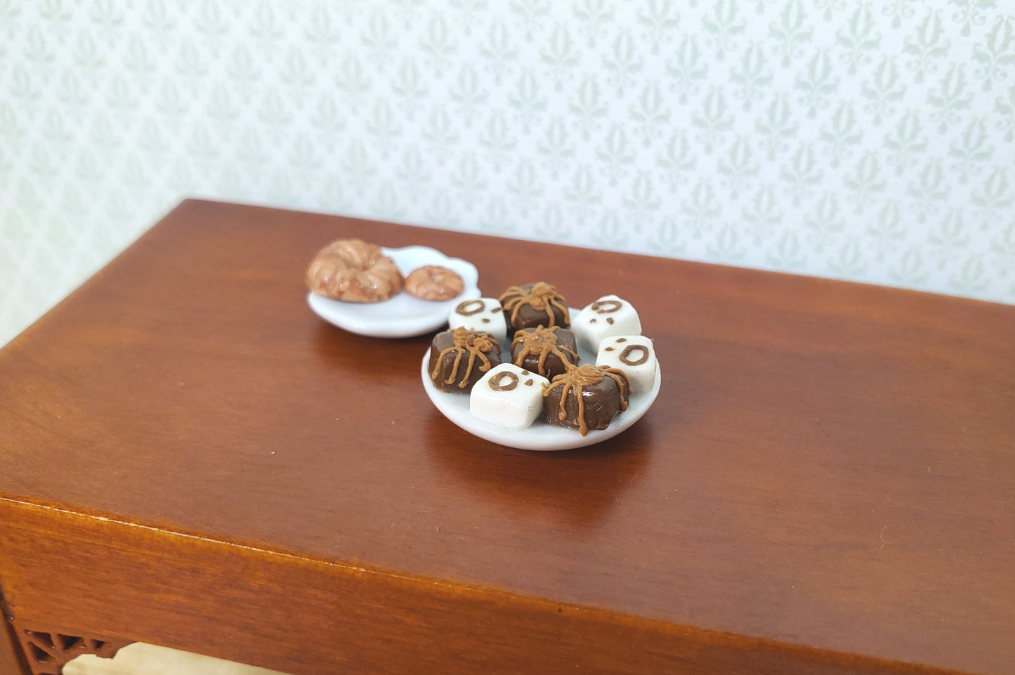 Dollhouse Halloween Petit Fours on a Plate 1:12 Scale Miniature Food Dessert