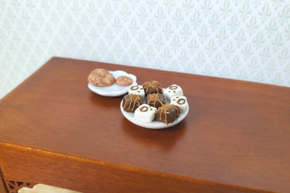 Dollhouse Halloween Petit Fours on a Plate 1:12 Scale Miniature Food Dessert