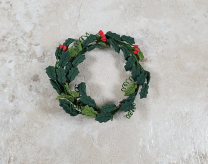 Dollhouse Large Holly Plant with Berries Wreath 1:12 Scale Miniature