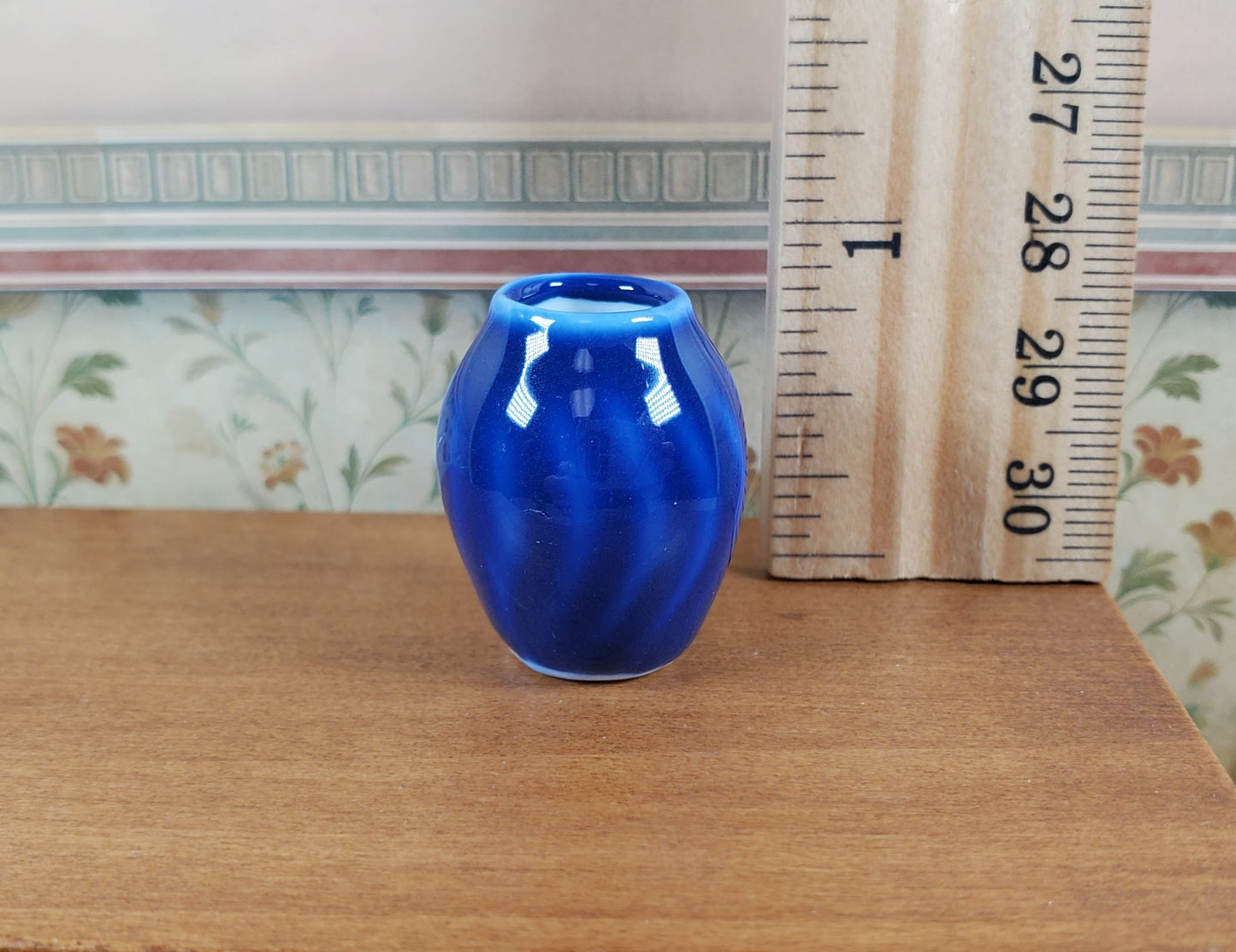 Dollhouse Ceramic Bright Blue Vase with a Swirl Pattern 1:12 Scale Miniature