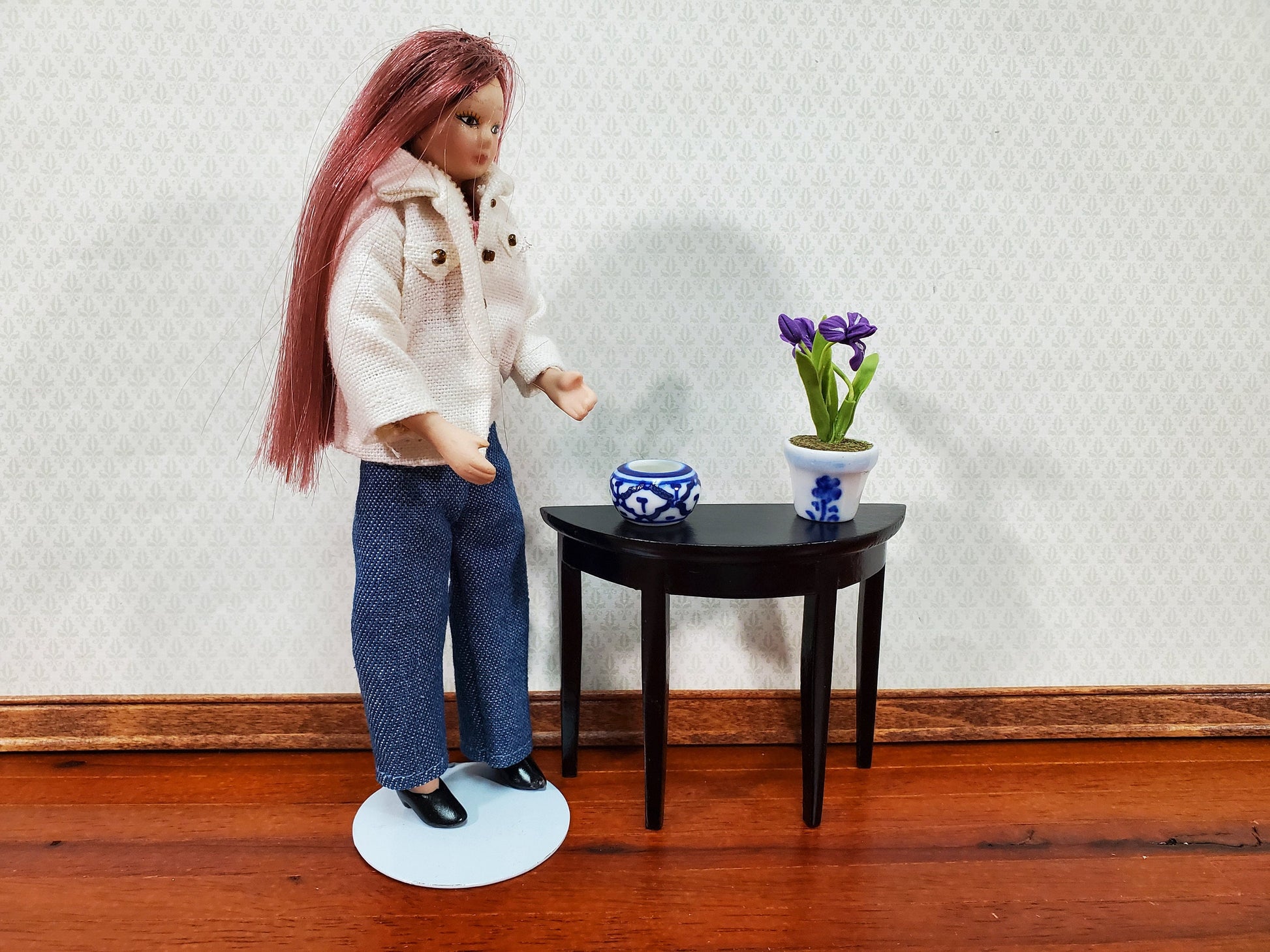 Dollhouse Vase Ceramic Blue & White Trellis Design 1:12 Scale Miniature