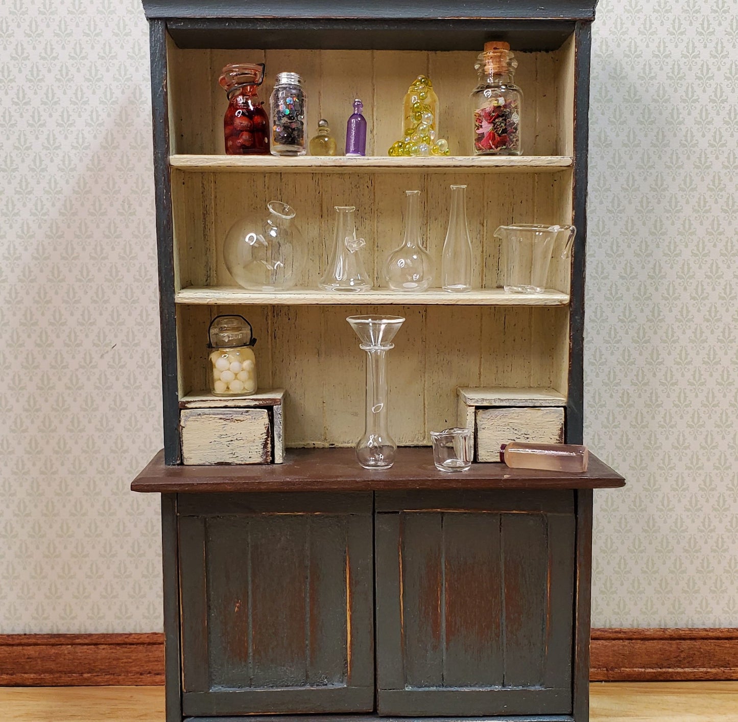 Dollhouse Miniature Mad Scientist Flask Jar Set Glass Beakers Funnel 1:12 Scale