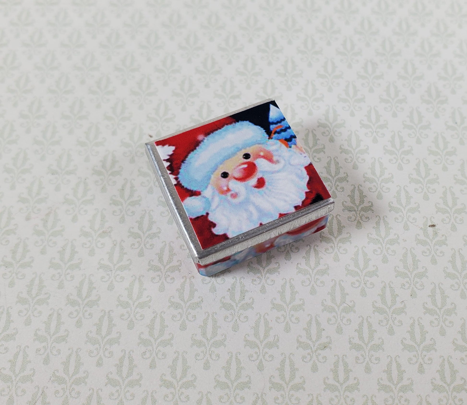 Dollhouse Christmas Santa Cookie Tin Square Empty 1:12 Scale Miniature