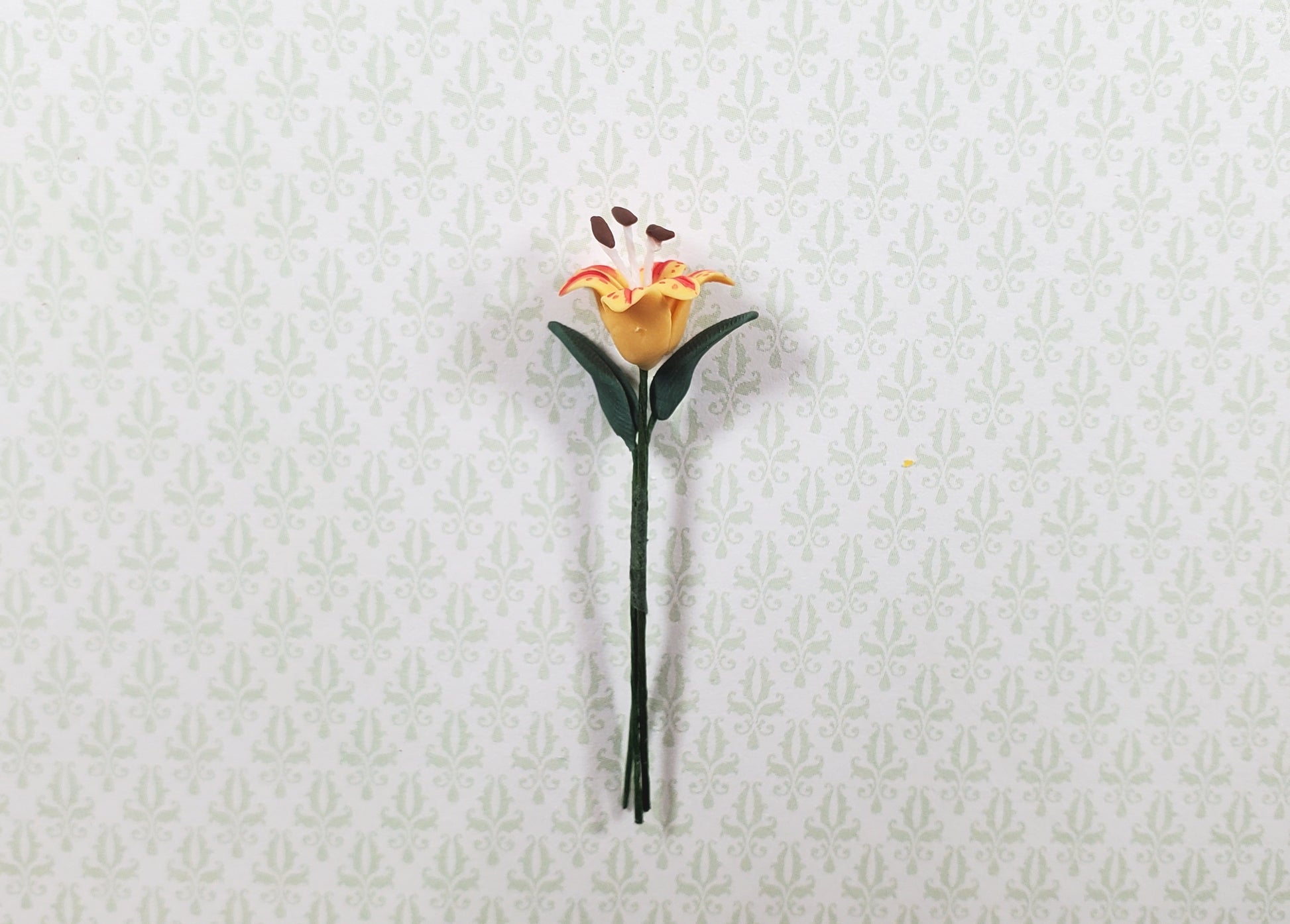 Dollhouse Orange & Red Tiger Lily Single Stem with Foliage 1:12 Scale Miniature