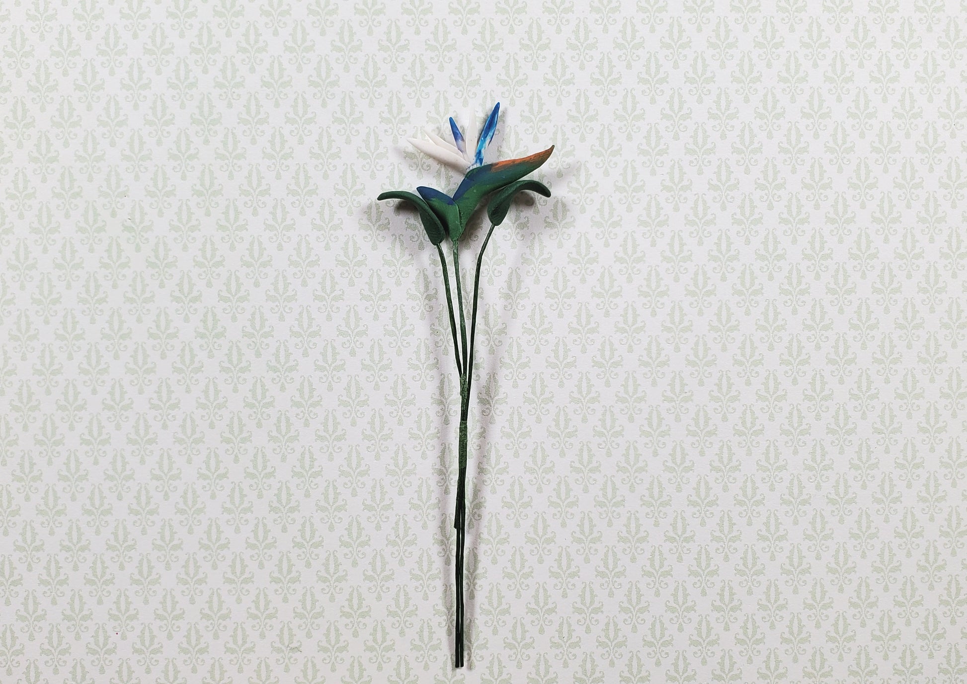 Dollhouse White Bird of Paradise Single Stem with Foliage 1:12 Scale Miniature