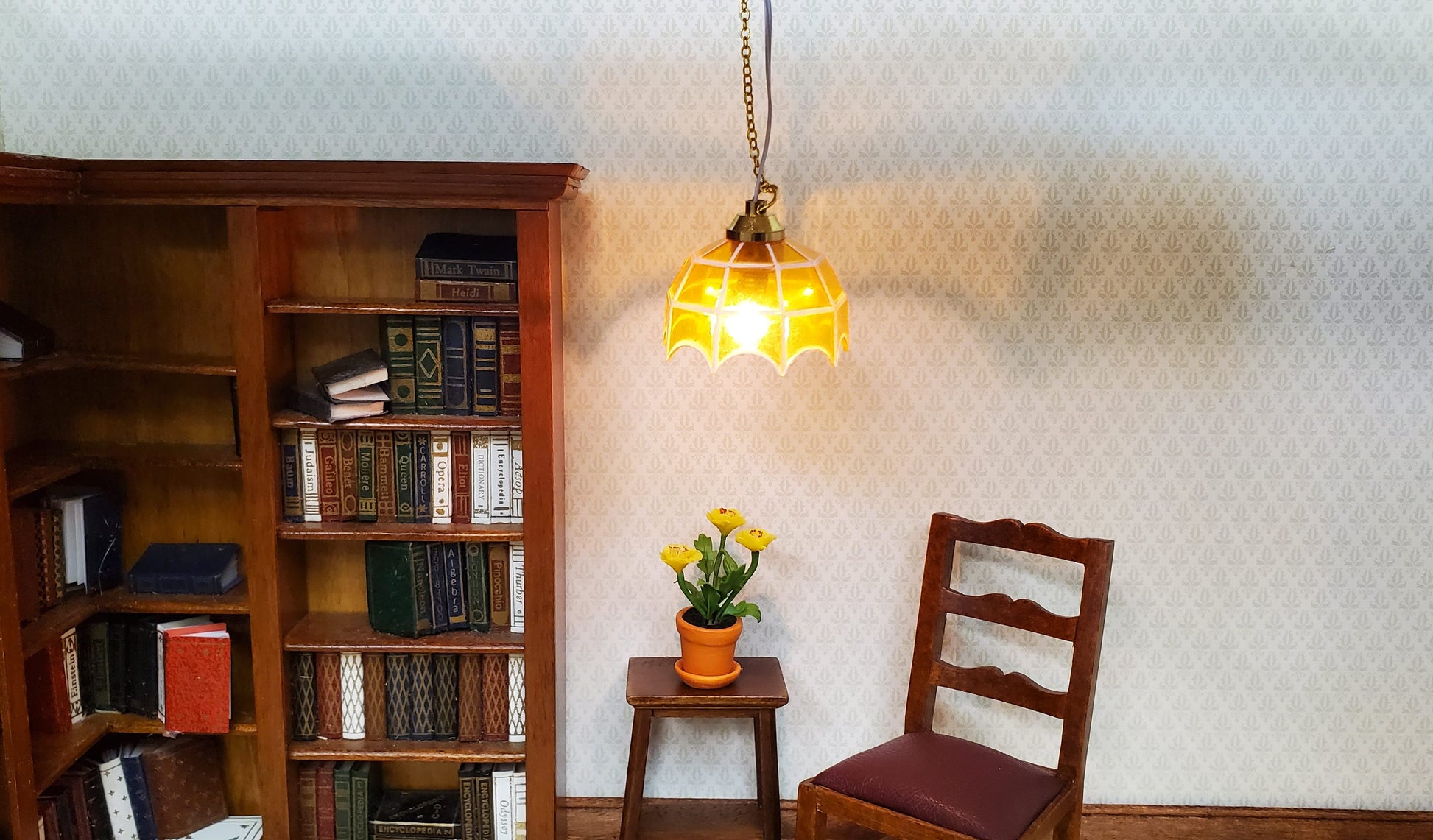 Dollhouse Retro Ceiling Light Amber Shade 1:12 Scale Miniature 12 Volt with Plug