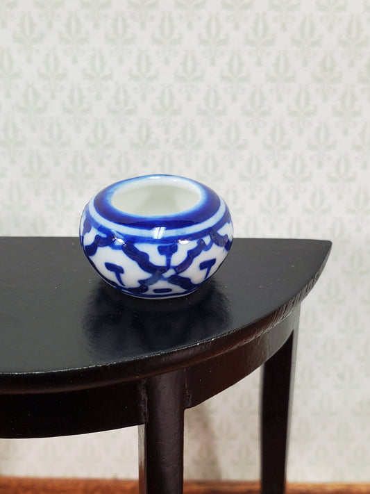 Dollhouse Vase Ceramic Blue & White Trellis Design 1:12 Scale Miniature