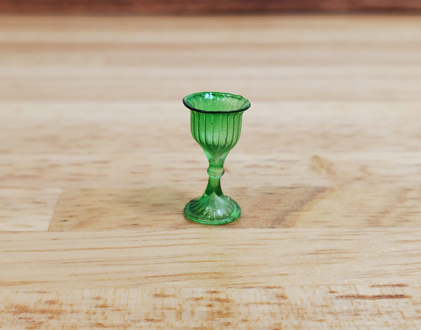 Dollhouse Small Fancy Green Water or Wine Glass 1:12 Scale Miniature