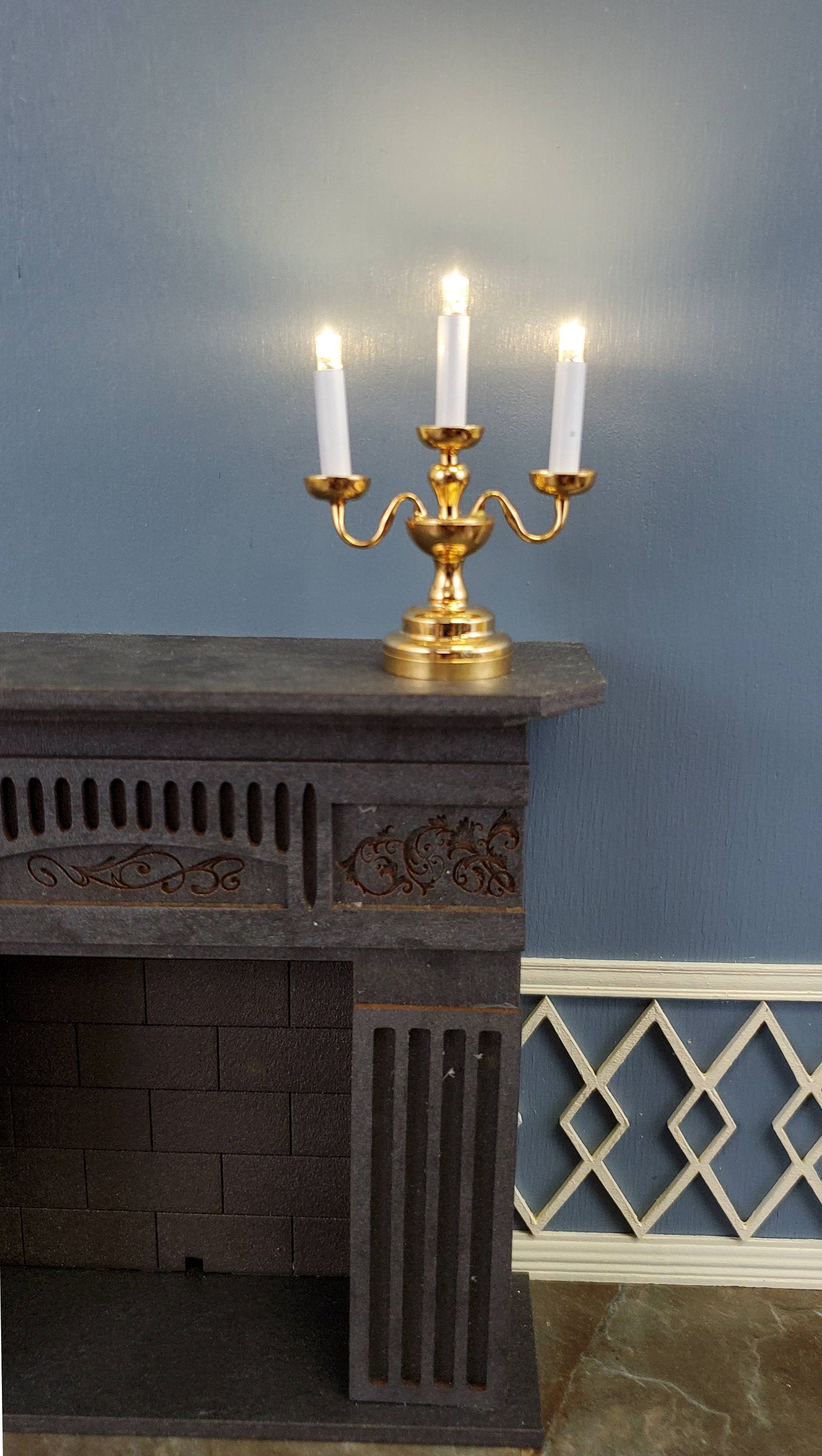 Dollhouse Miniature Battery Light Candelabra 3 Arm Gold 1:12 Scale Lamp