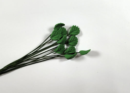 Dollhouse Green Leaves Long Stem Set of 10 Serrated Round 1:12 Scale Miniature