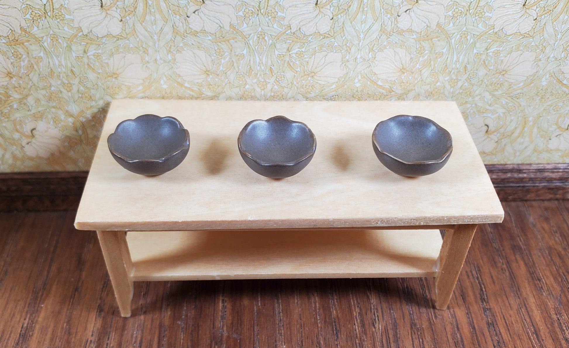 Dollhouse Small Brown Fluted Ceramic Bowls Set of 3 1:12 Scale Miniature