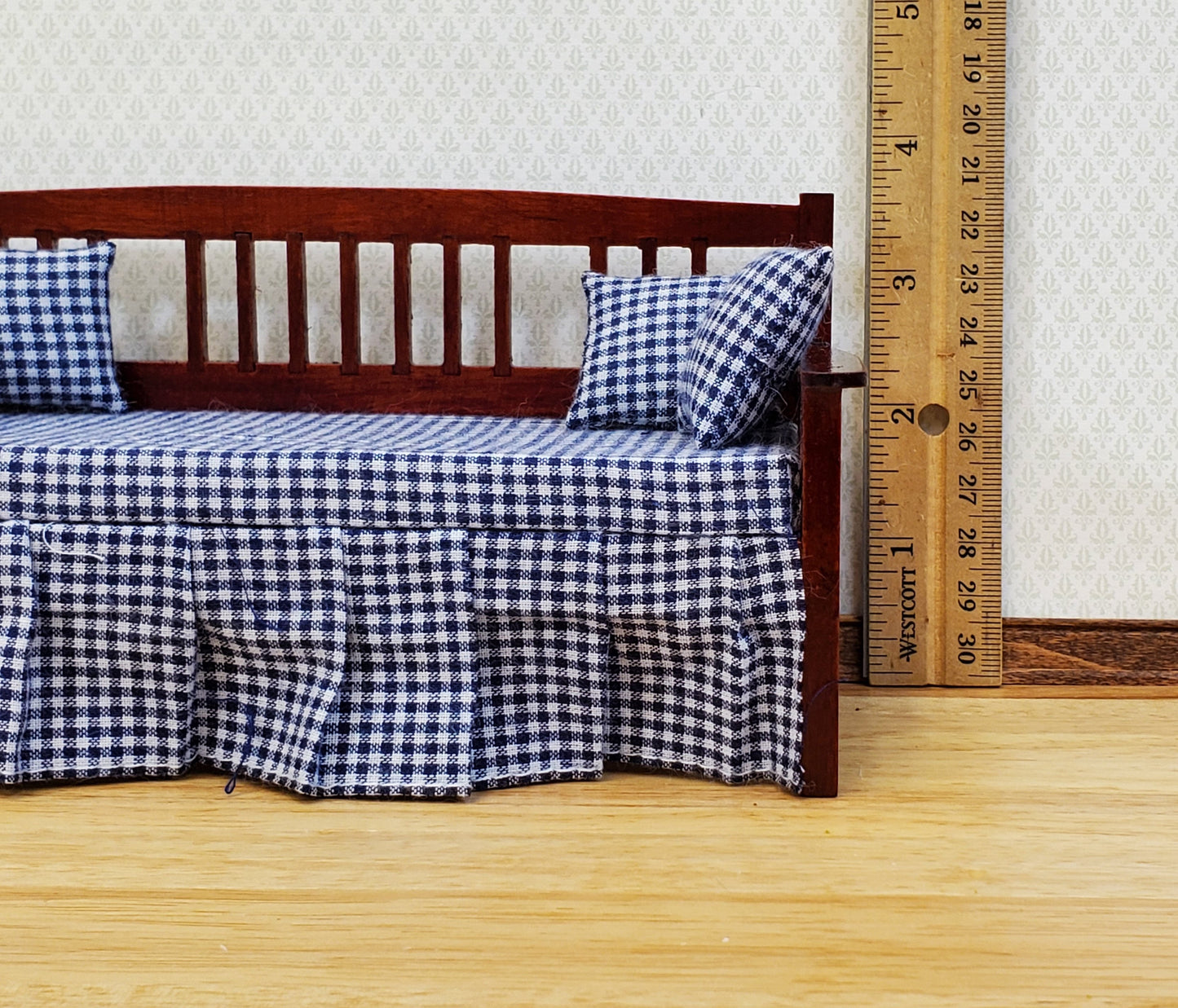 Dollhouse Day Bed with Pillows Mahogany Finish 1:12 Scale Miniature Furniture